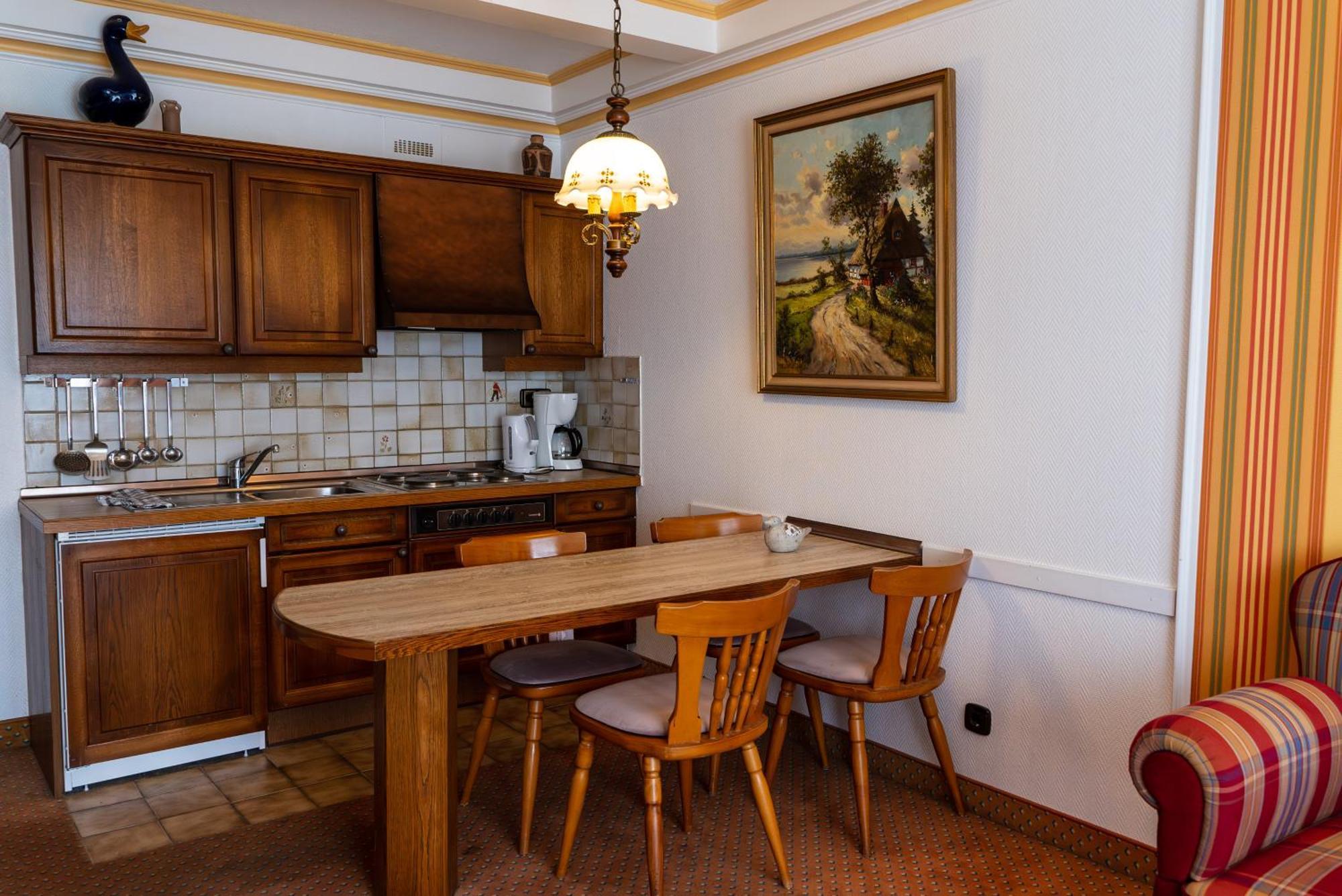 Hotel Appartement Landhaus Stutzi - Hotel Strandperle คุกซ์ฮาเวน ภายนอก รูปภาพ